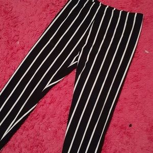 Black and White Striped Leggings